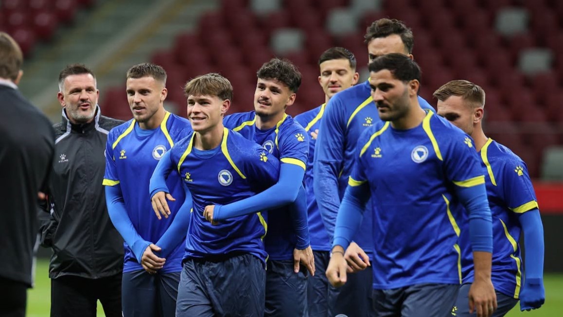 Zmajevi odradili službeni trening u Varšavi: Sjajna atmosfera pred duel s Poljskom!